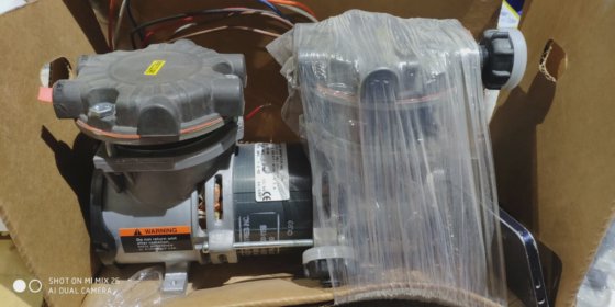 Gast SAA-P102E-NX 真空泵。联邦快递送货