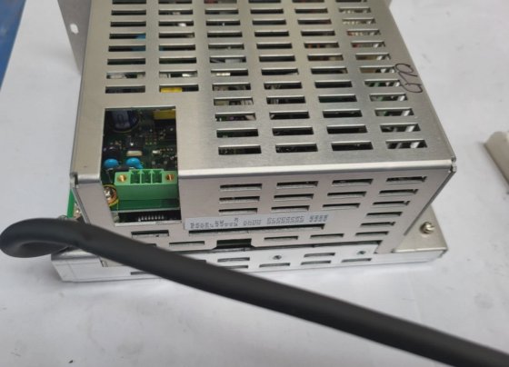 OMRON E5ZR-U08TC01-A TEMPERATURE CONTROLLER (R4S2.3)
