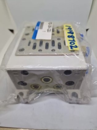 SMC VV712-C10R-C12U 歧管