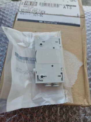 SMC VQ1000-FPG-C4C4 CHECK BLOCK 8/PK