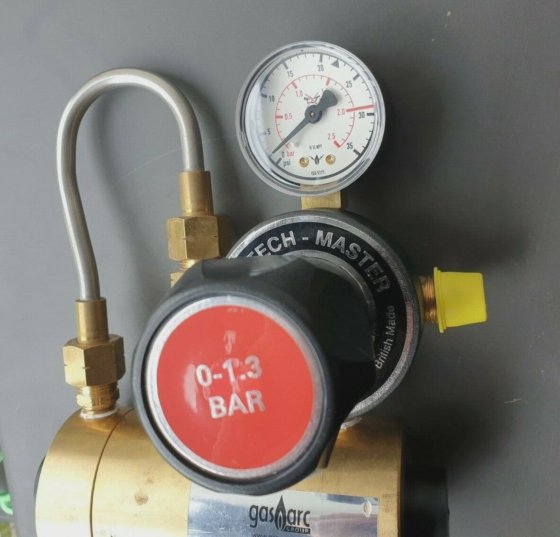 气体等离子组 22 PSI 安全关断阀，带 Tech-Master歧管调压器（