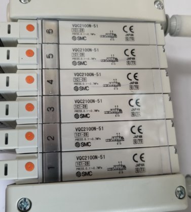 SMC VV5QC2-MZU113 电磁阀组 (BR4.6b9)