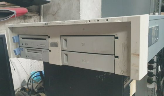 HP 5300 TAPE ARRAY