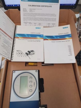 维萨拉 HMT360 湿度温度变送器和探头。