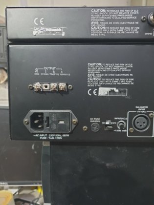 INTERM PA-9324 公共广播功率放大器，带 PE-9103 铃声/警报器（打包机）