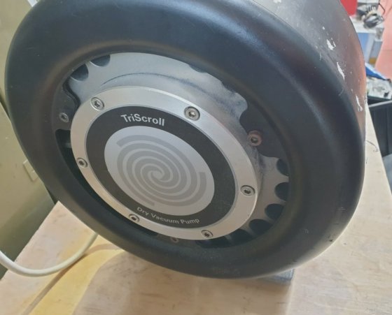 瓦里安PTS03001UNIV干式卷筒真空泵（消防管）。