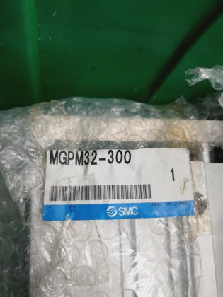 smc mgpm32-300 气缸 (br4b.5b3)