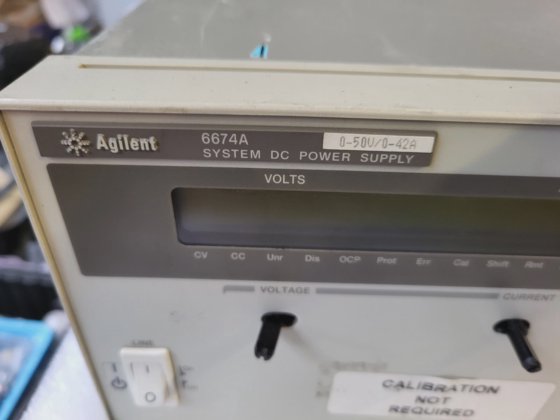 HP AGILENT 6674A J07 系统直流电源