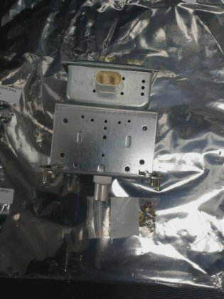 日立 2M121A 磁控管 (R4S9.6B1)