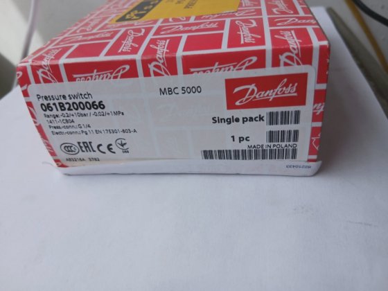 丹佛斯 061B200066 MBC5000 压力开关 (BR4A.6B9)