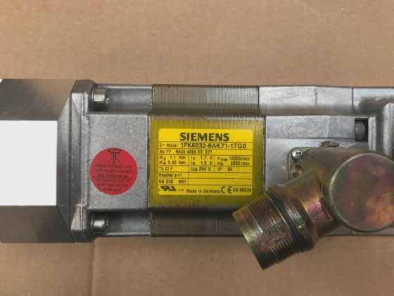 西门子 1FK6032-6AK71-1TG0 伺服电机