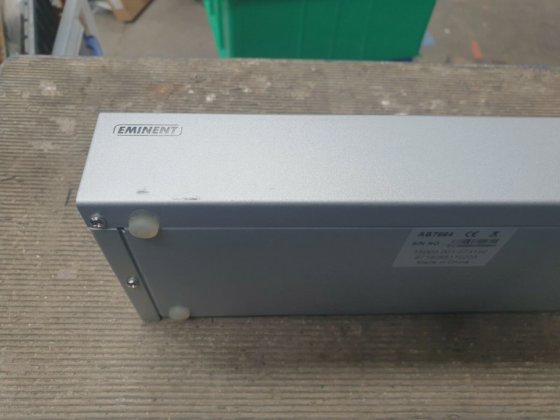 EMINENT AB7864 4 端口 DVI