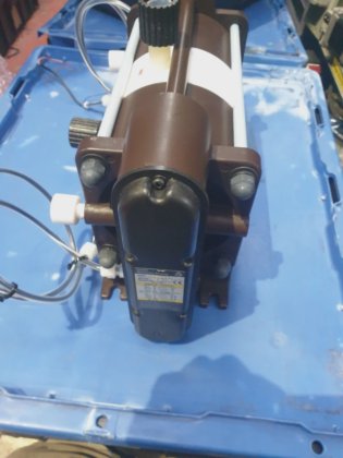 IWAKI FF-20BT1气动驱动波纹管泵 (rbd2.1b2)