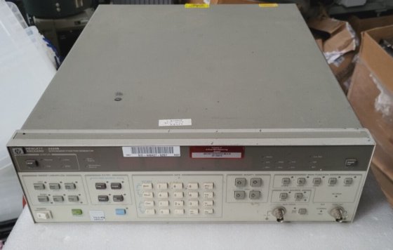 HP AGILENT 3325B HPシンセサイザ・ファンクション・ジェネレータ（br4.3）