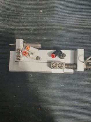 MESA PNEUMÁTICA SMC MXS25-75