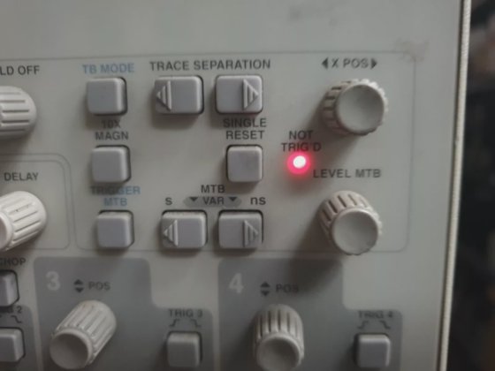 FLUKE PM3082 オシロスコープ（AUC）