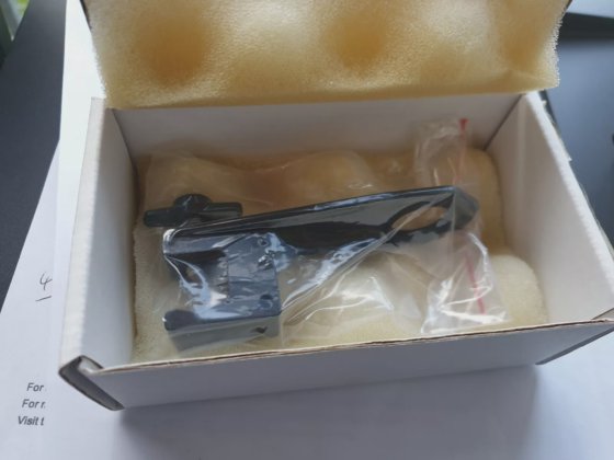 AGILENT R000048605 INJECTION VALVE BRACKET
