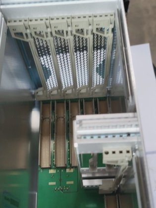 東京エレクトロンTEL ECC2コントローラMCラックシャーシおよびバックプレーン（RBD8.1）