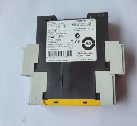 西门子 3tk2842-1bb41 4011209533325 安全继电器（R6S6.3）
