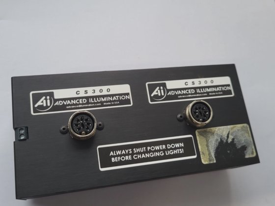 ADVANCED ILLUMINATION CS300 照明控制器 (in8s1b2)