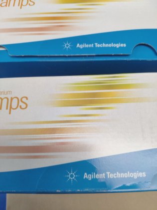 安捷伦 2140-0605 氘灯，全新密封包装，联邦快递或 DHL 送货。