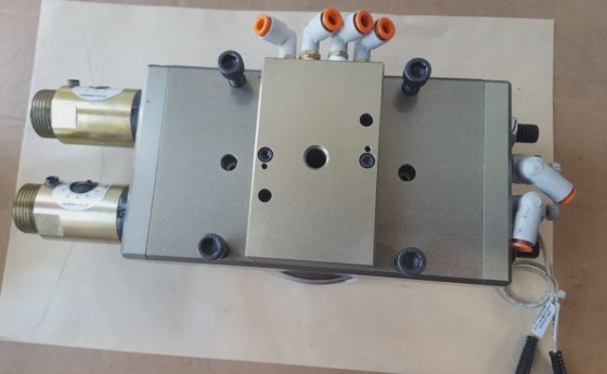 ROBOHAND RR-56-180-A-M 旋转推杆（IN9S2）。