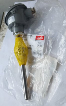 DANFOSS 084Z8215 MBT5252 TEMPERATURE TRANSMITTER