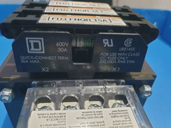 SQUARE D 9070TF350D14 控制变压器，（R5S6.3）