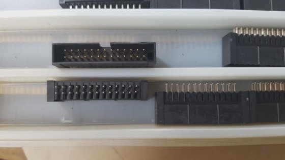 Molex 26 位置 2 排针座