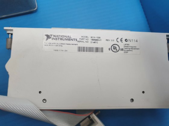国家仪器恒定控制箱，带SCI-1325 185699B-01 rev 2.0 w/scx