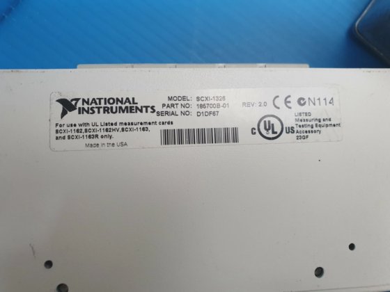 国家仪器恒定控制箱，带SCI-1325 185699B-01 rev 2.0 w/scx