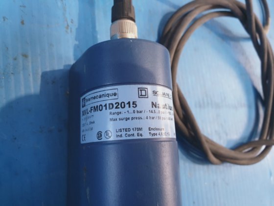 TELEMECANIQUE XML-FM01D2015 PRESSURE SENSOR (R2S12.4B2)