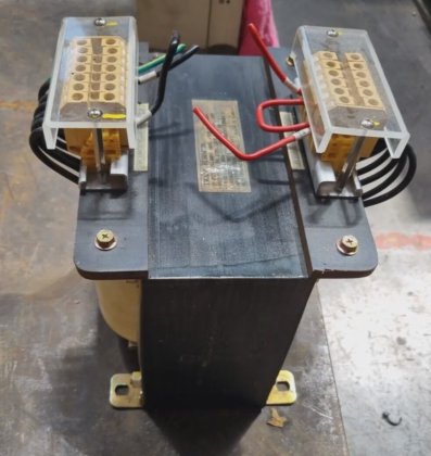 顺昌电气 5KVA 变压器 (电机架)