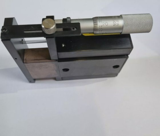 派克大德分部定位系统 4554 + 三丰测微头 (IN20S)