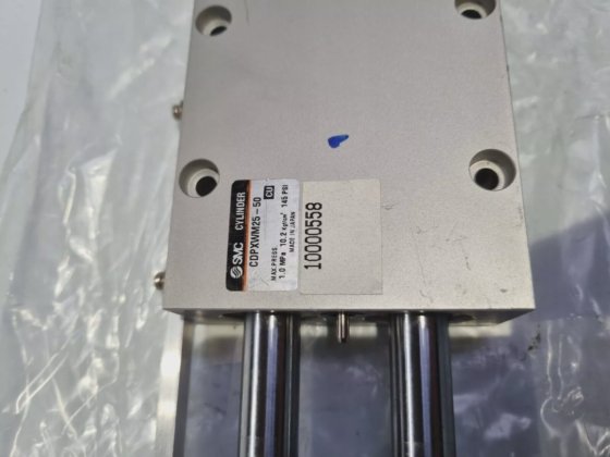 smc cdpxwm25-50 导向气缸 (r2s5.5)