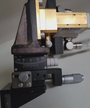 Oclaro激光器PA010564带测角器和线性平台