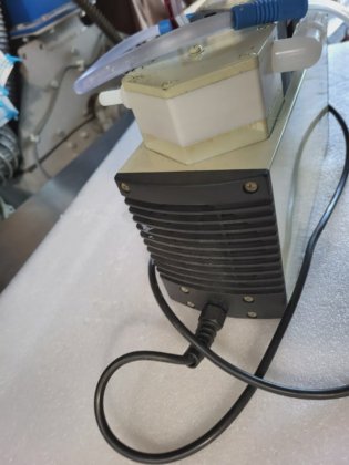 KNF ノイバガー N820.3FT.18 バキュームポンプ (r2s8.2)