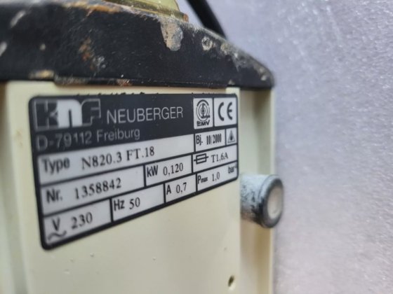 KNF ノイバガー N820.3FT.18 バキュームポンプ (r2s8.2)