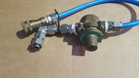 ad 减压调压器 0.5 至 5.5