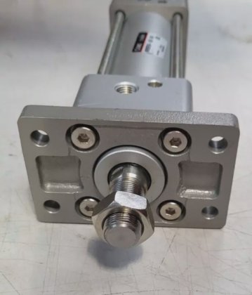 smc mdbbf50-100-rn 连杆油缸 (r3s9.7)