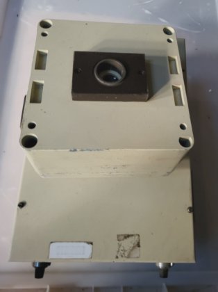 应用光物理 F/3.4 单色仪，带 5 级光电倍增器底座（马达