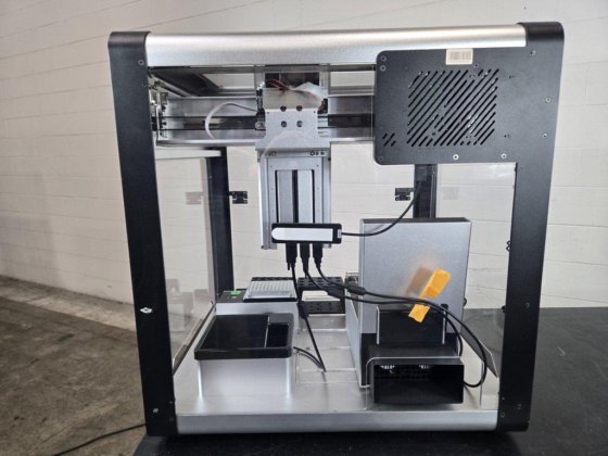 Opentrons OT2 Liquid Handler for Laboratory Automation with Variable ...