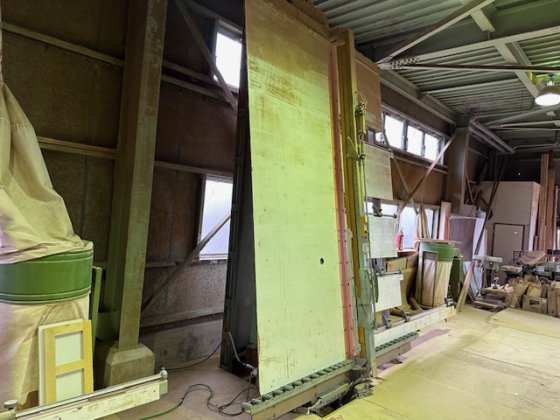 田中機械工業 万能パネルソー3000型