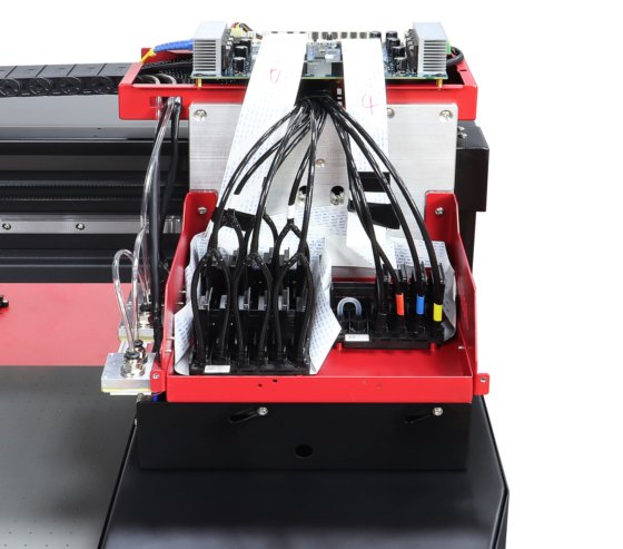 UV 平板喷绘机 6090 瓶杯手机壳金属数码喷墨打印机，带 XP600