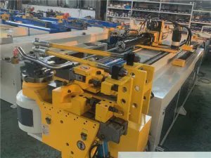 自動パイプ曲げ機 130 CNC 自動冷たいパイプ曲げ機油圧ビッグ重い鋼管用