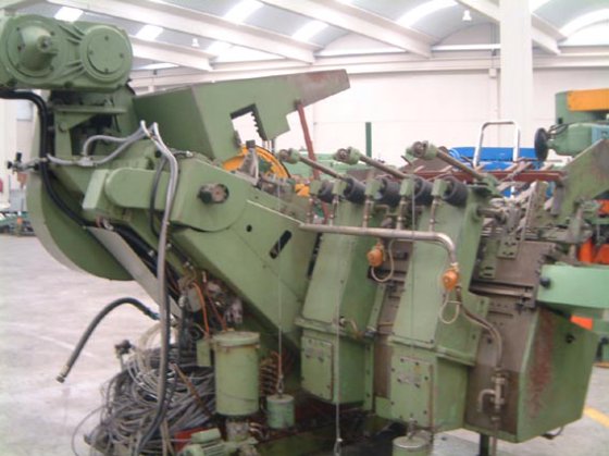 卡尔斯锤 Asts 200