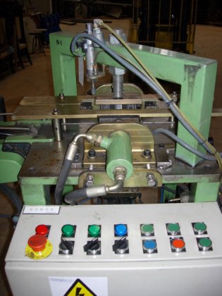 アルガイズ油圧