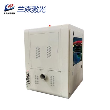 LF6060 封闭式光纤激光切割机，用于不锈钢金属板加工