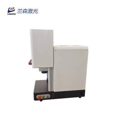 用于金属珠宝雕刻的小型封闭式光纤激光打标机