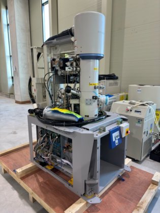 2006 HITACHI HD2300A